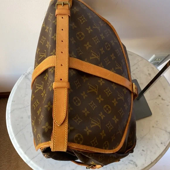 💯 % Authentic Louis Vuitton Saumur 35 Shoulder bag XLarge Firm. - Picture 8 of 17